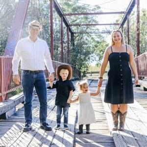 Meet your Posher, D'nell